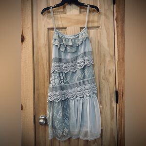 🆕 A'Reve X Anthro | Romantic Boho Chic Lace Ruffle Tiered Dress in Gray M
